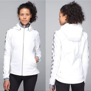 Lululemon Feelin Frosty Soft Shell jacket in white